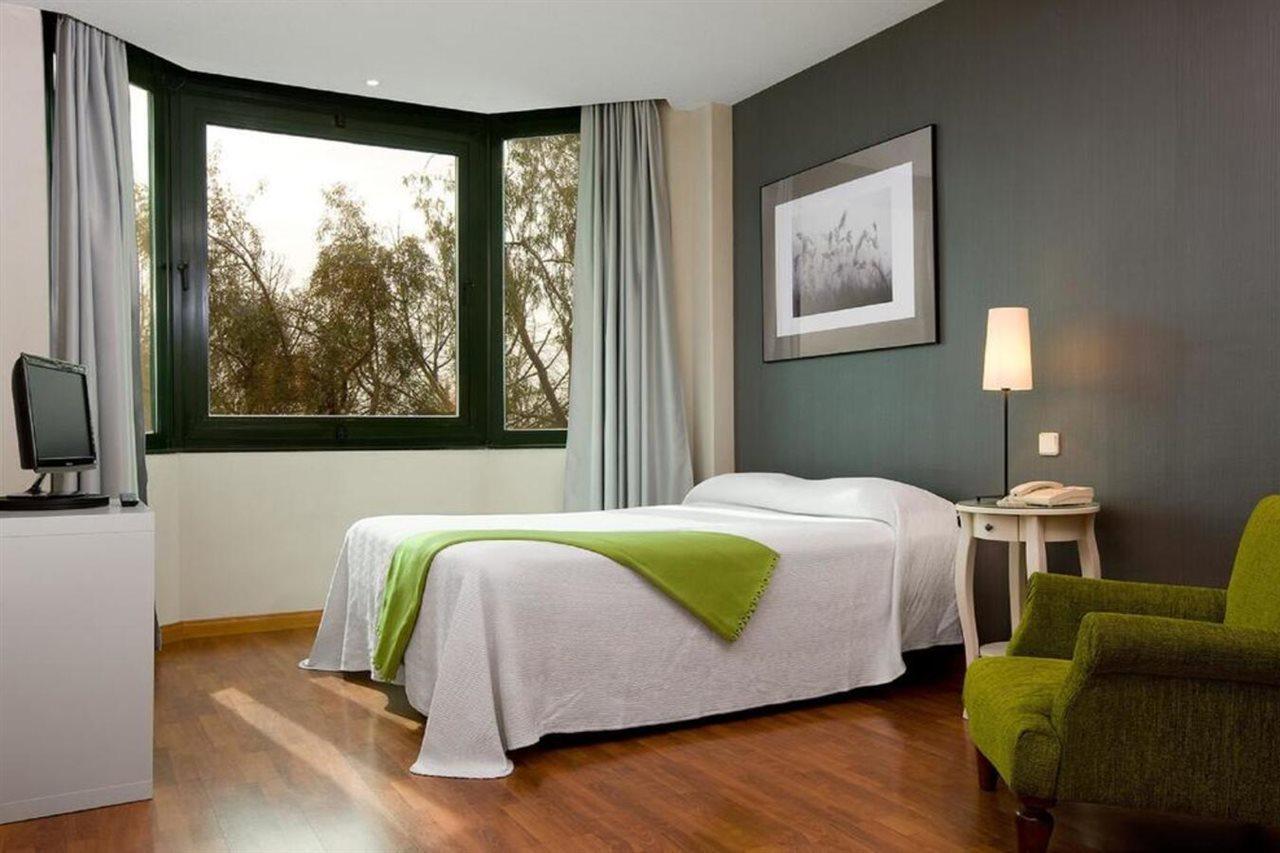 Apartamentos Th Las Rozas Екстериор снимка